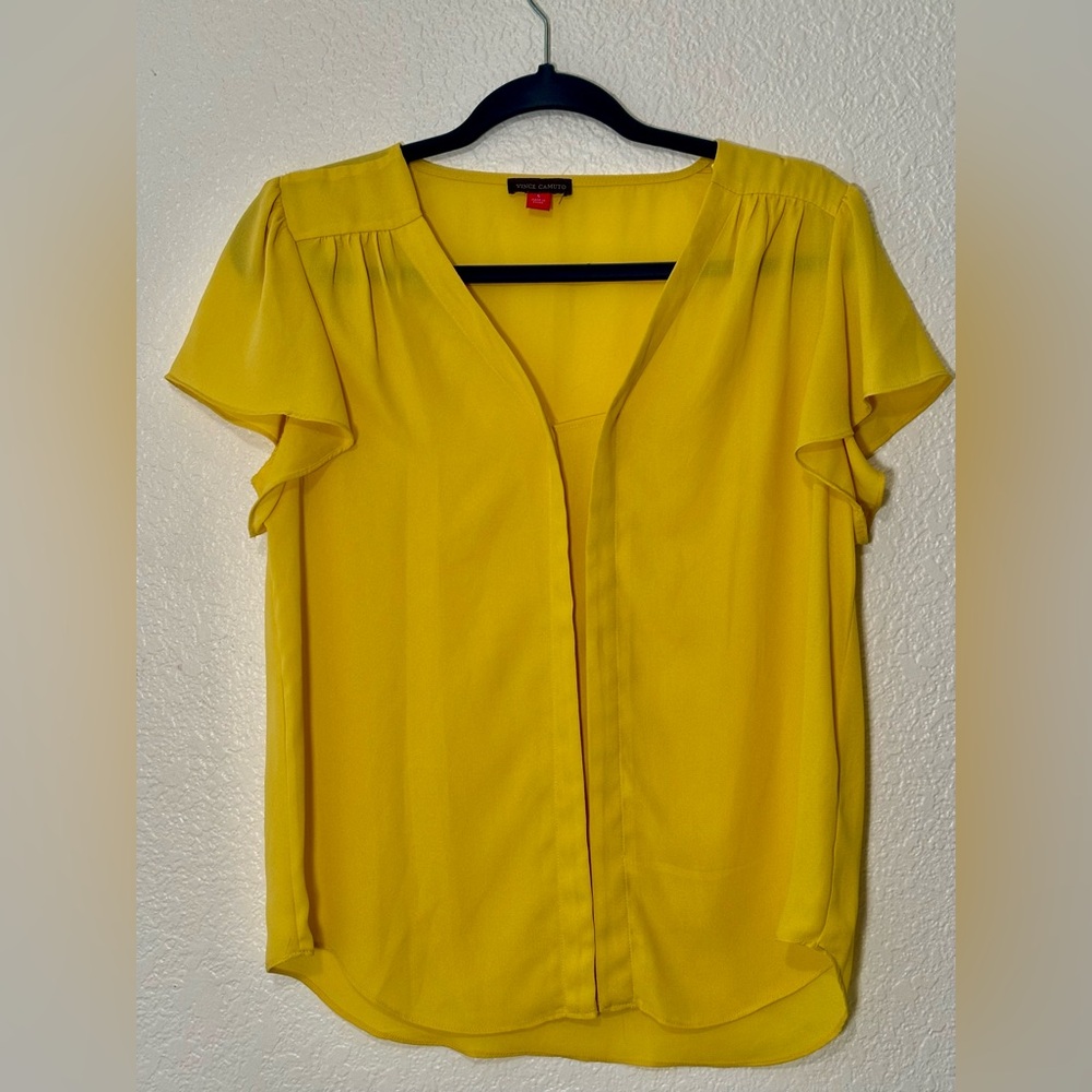 Vince Camuto yellow, short flutter sleeve top size S